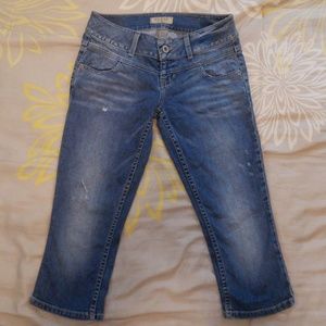 NWOT GUESS Los Angeles capris